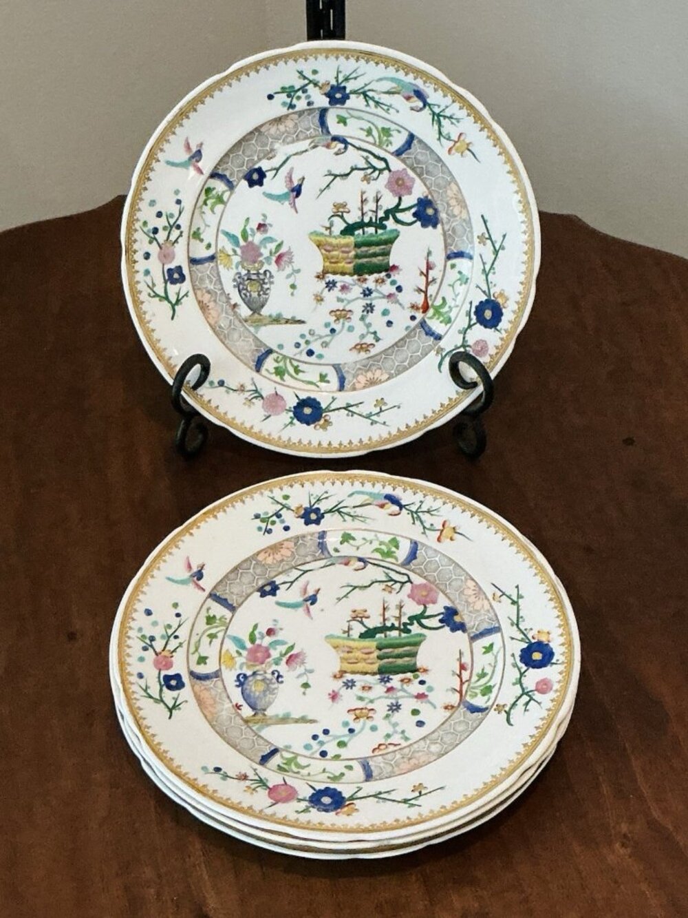 Set 4 Vintage Hand Painted Chinoiserie Porcelain Plates 9" Birds Basket Vase